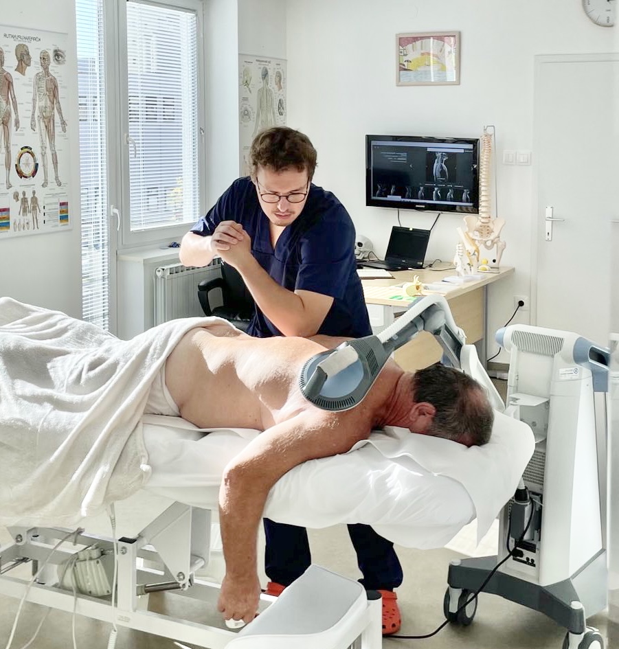 Manualna medicina – zdravljenje hrbtenice in sklepov